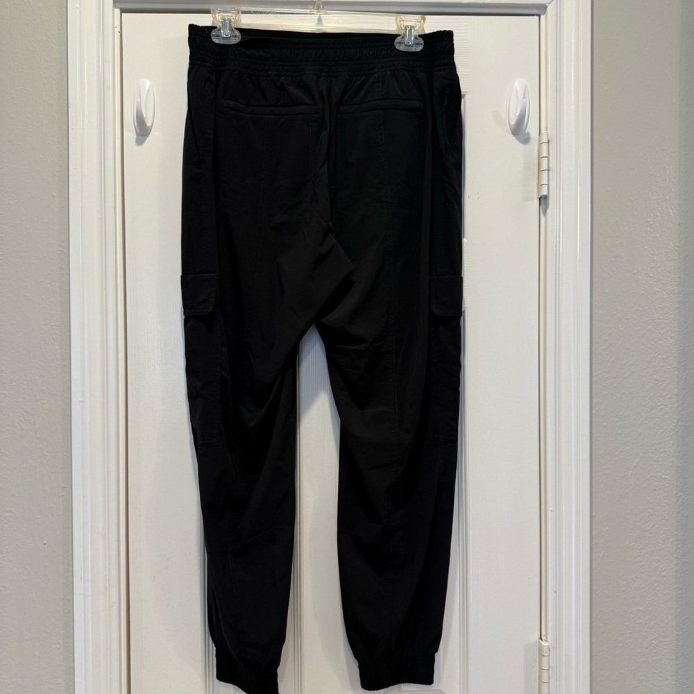 Athleta Pants Chelsea Utility Jogger Black Color Pull On Sz 6 - Picture 4 of 13